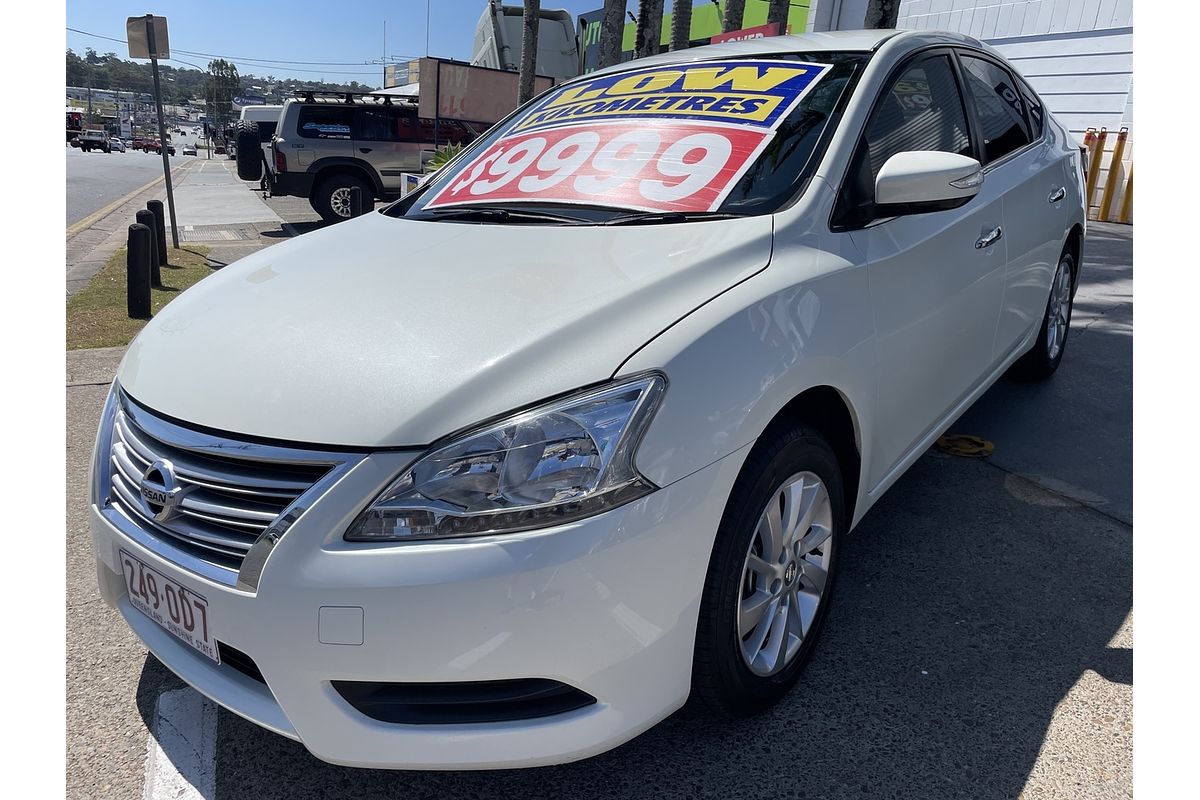 2013 Nissan Pulsar ST B17