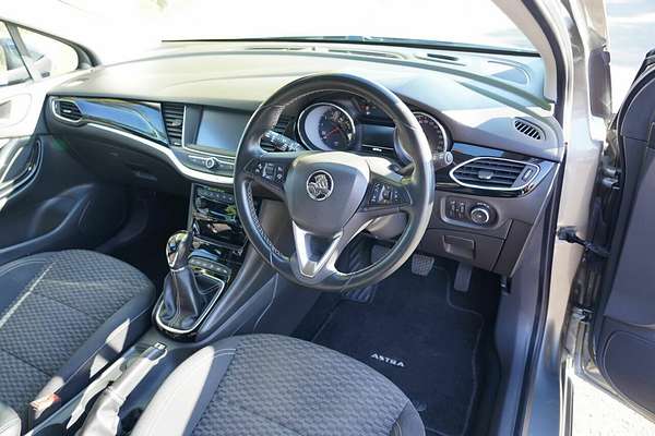 2017 Holden Astra RS BK
