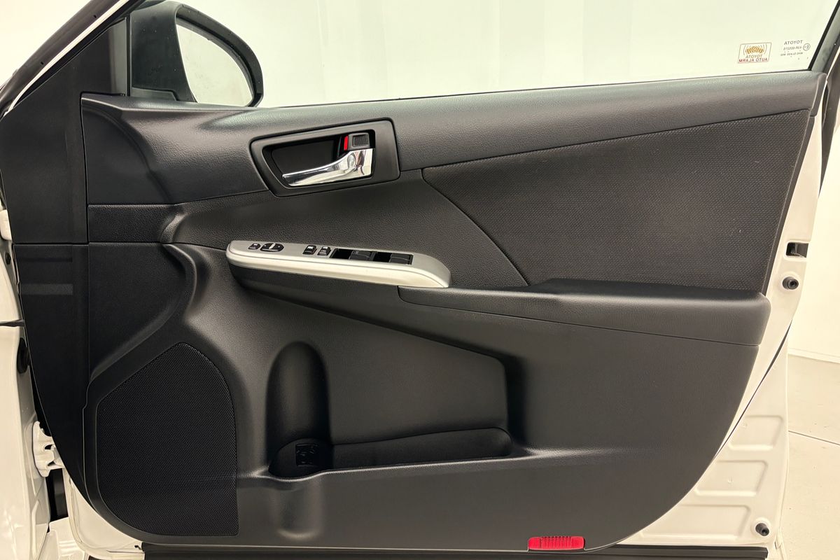 2015 Toyota Camry Atara S ASV50R