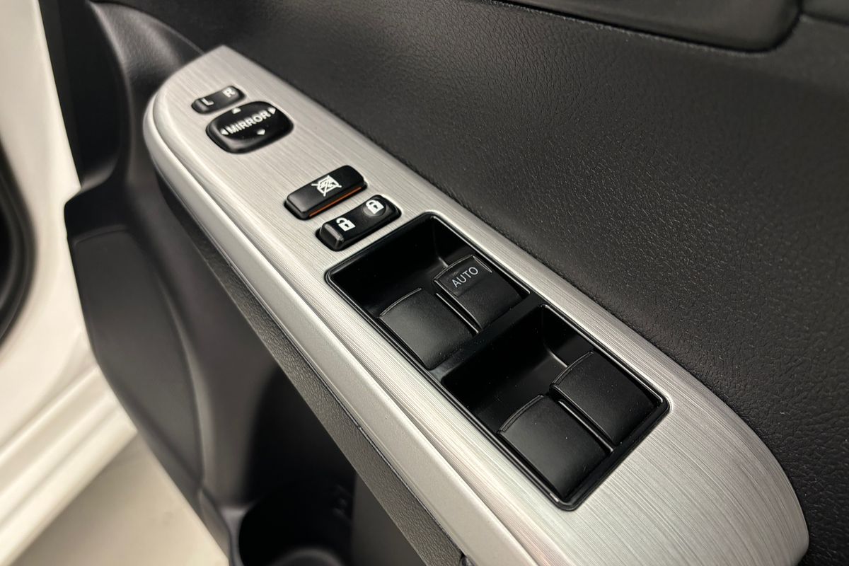 2015 Toyota Camry Atara S ASV50R