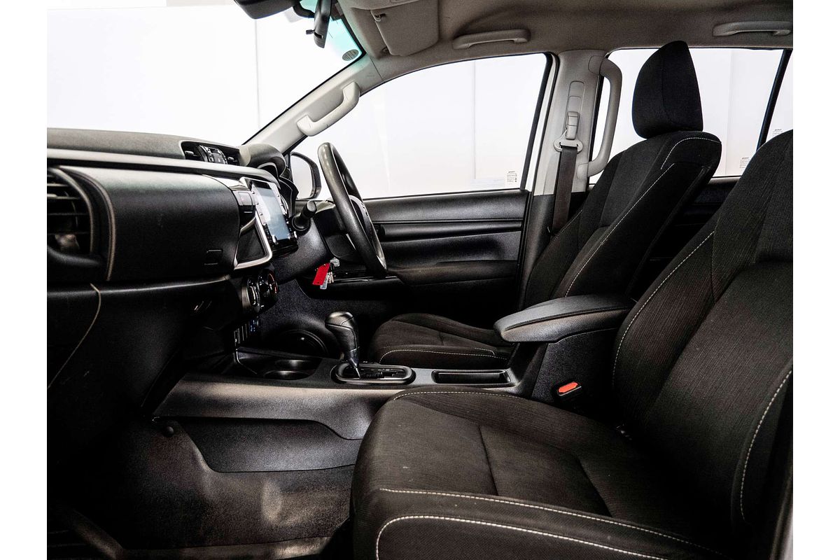 2021 Toyota Hilux SR GUN126R 4X4