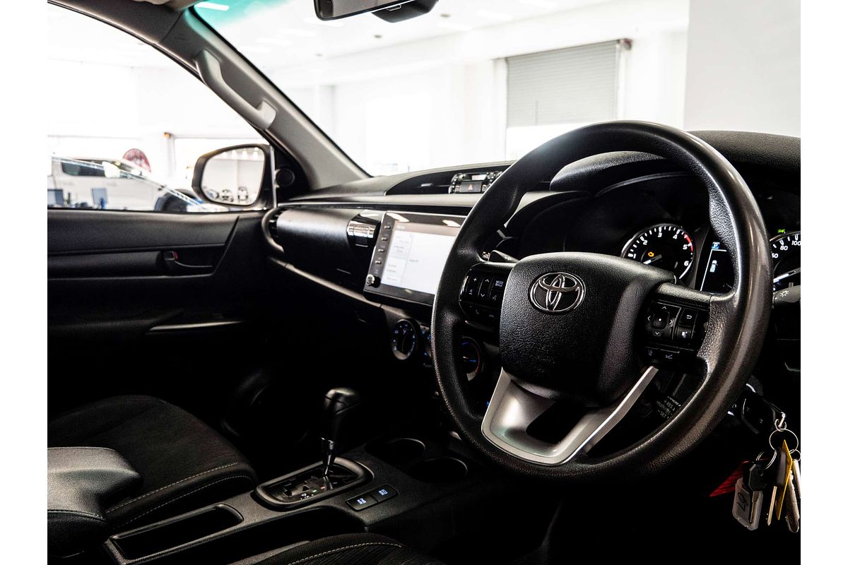 2021 Toyota Hilux SR GUN126R 4X4