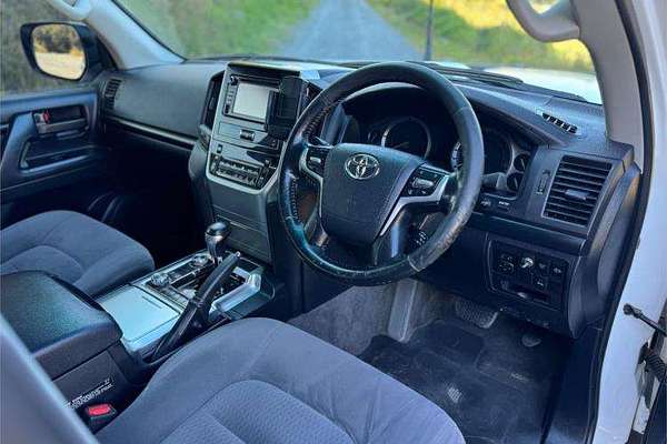 2020 Toyota Landcruiser GXL VDJ200R