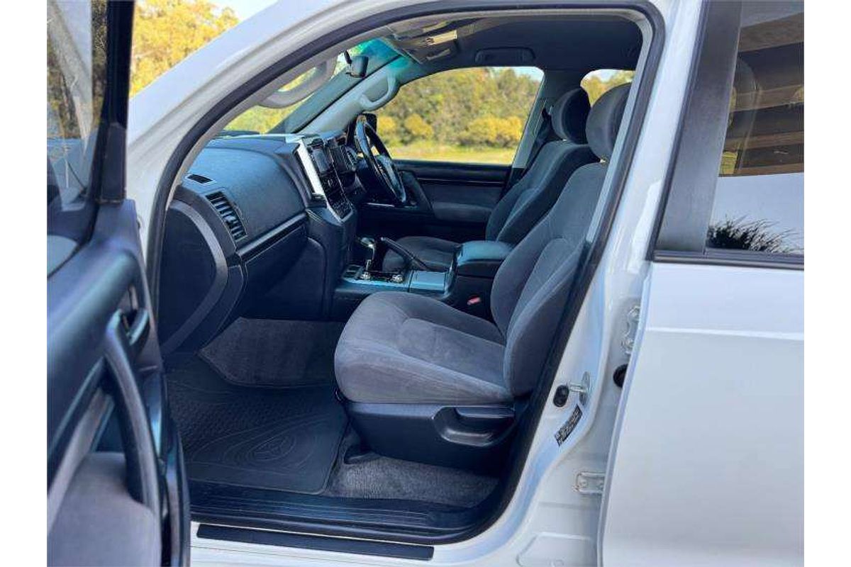 2020 Toyota Landcruiser GXL VDJ200R