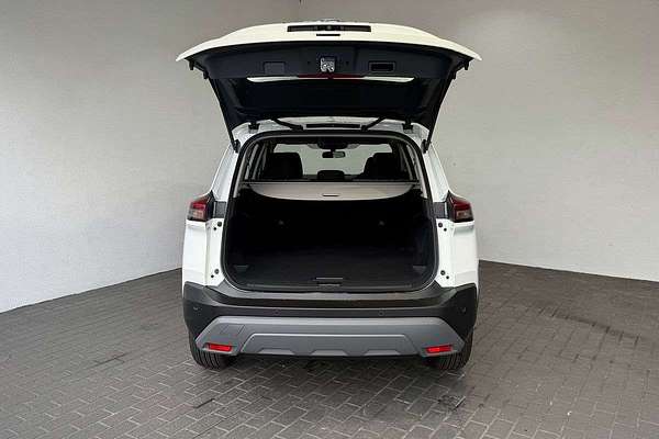 2025 Nissan X-TRAIL ST T33