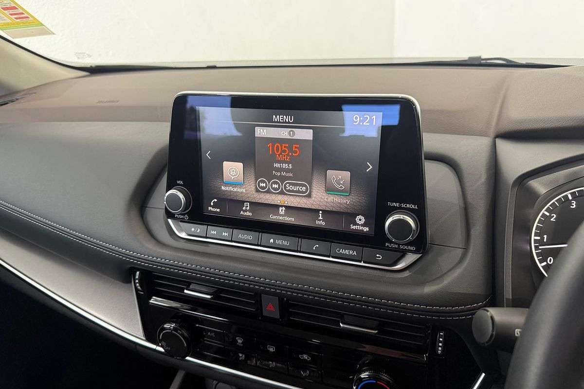 2025 Nissan X-TRAIL ST T33