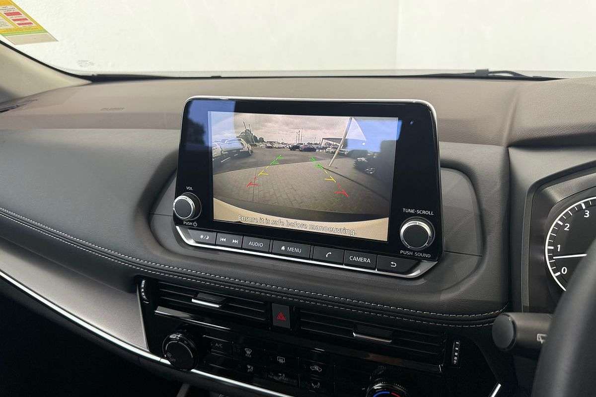 2025 Nissan X-TRAIL ST T33