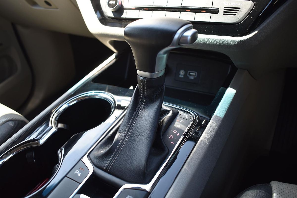 2019 Kia Carnival SLi YP