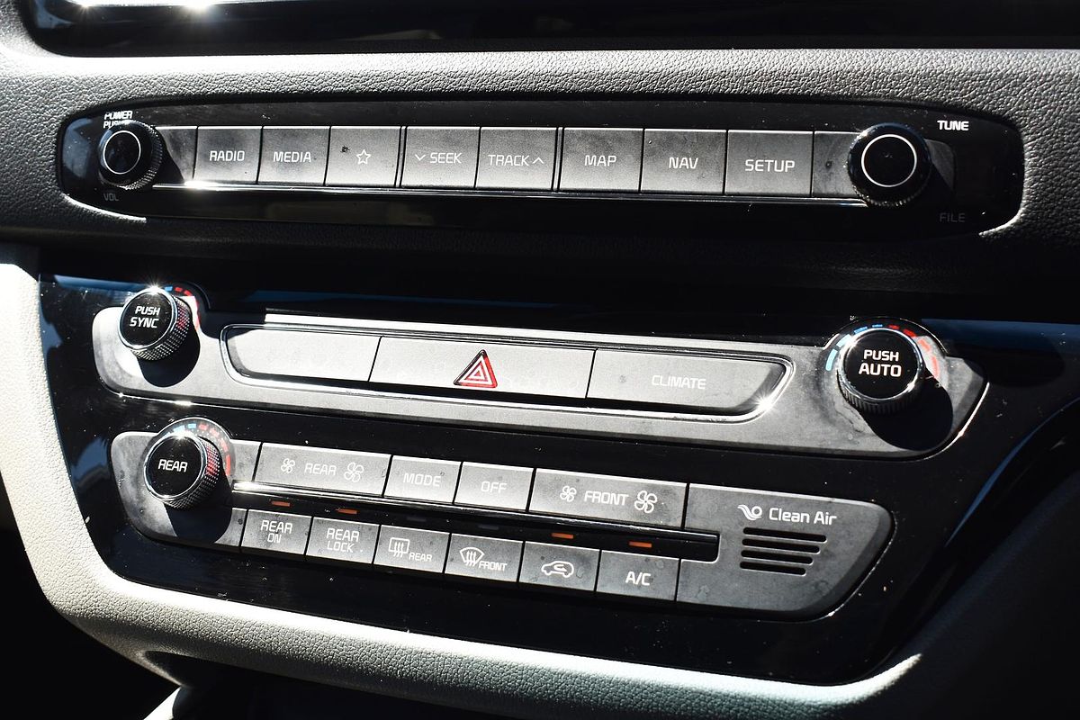 2019 Kia Carnival SLi YP