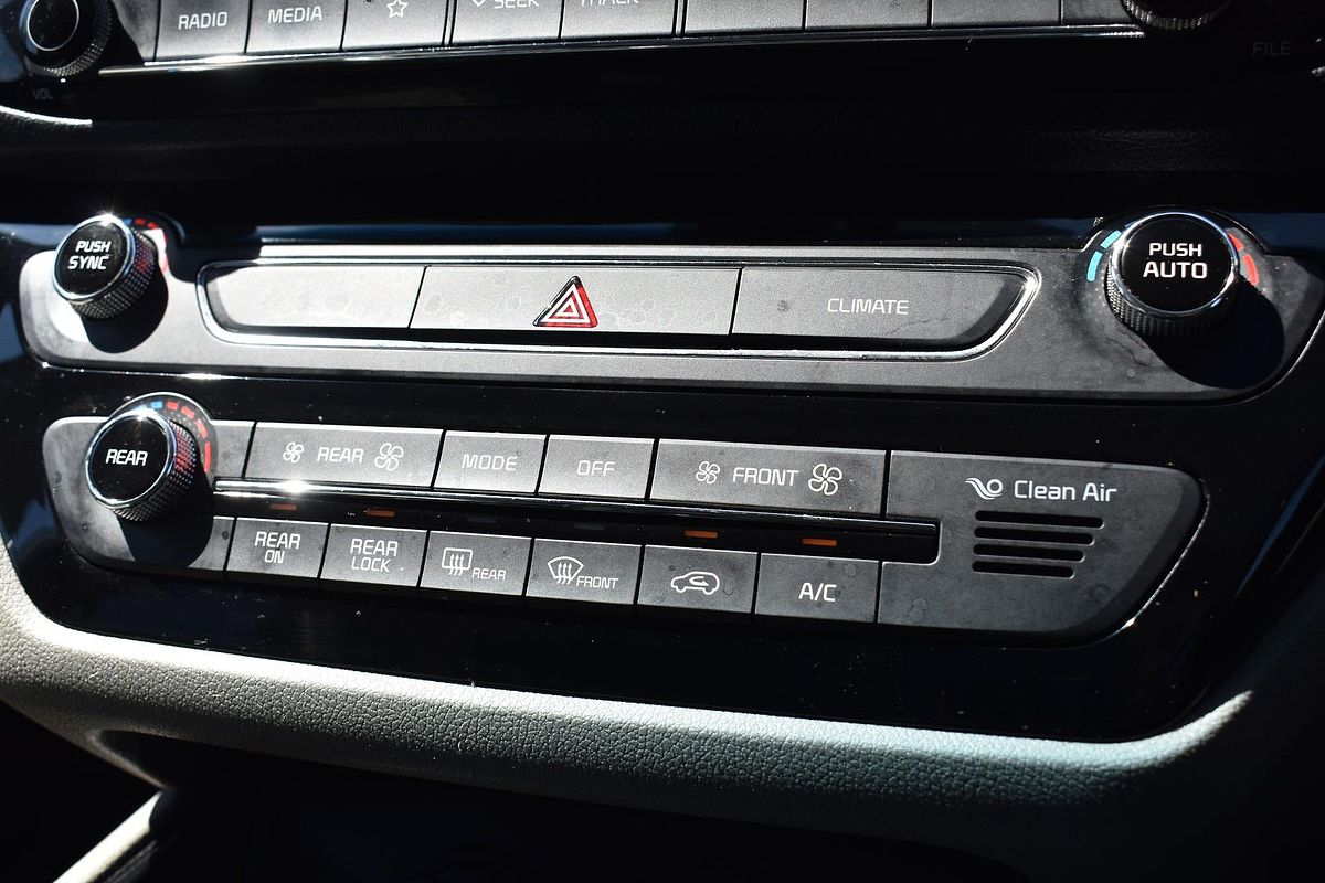 2019 Kia Carnival SLi YP