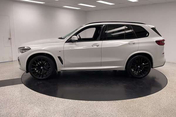 2022 BMW X5 xDrive40i M Sport G05
