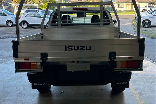 2025 Isuzu D-MAX SX 4X4