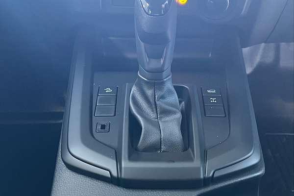 2025 Isuzu D-MAX SX 4X4