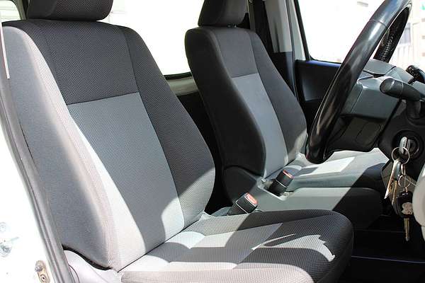 2021 Toyota Hiace Commuter GDH322R ELWB High Roof