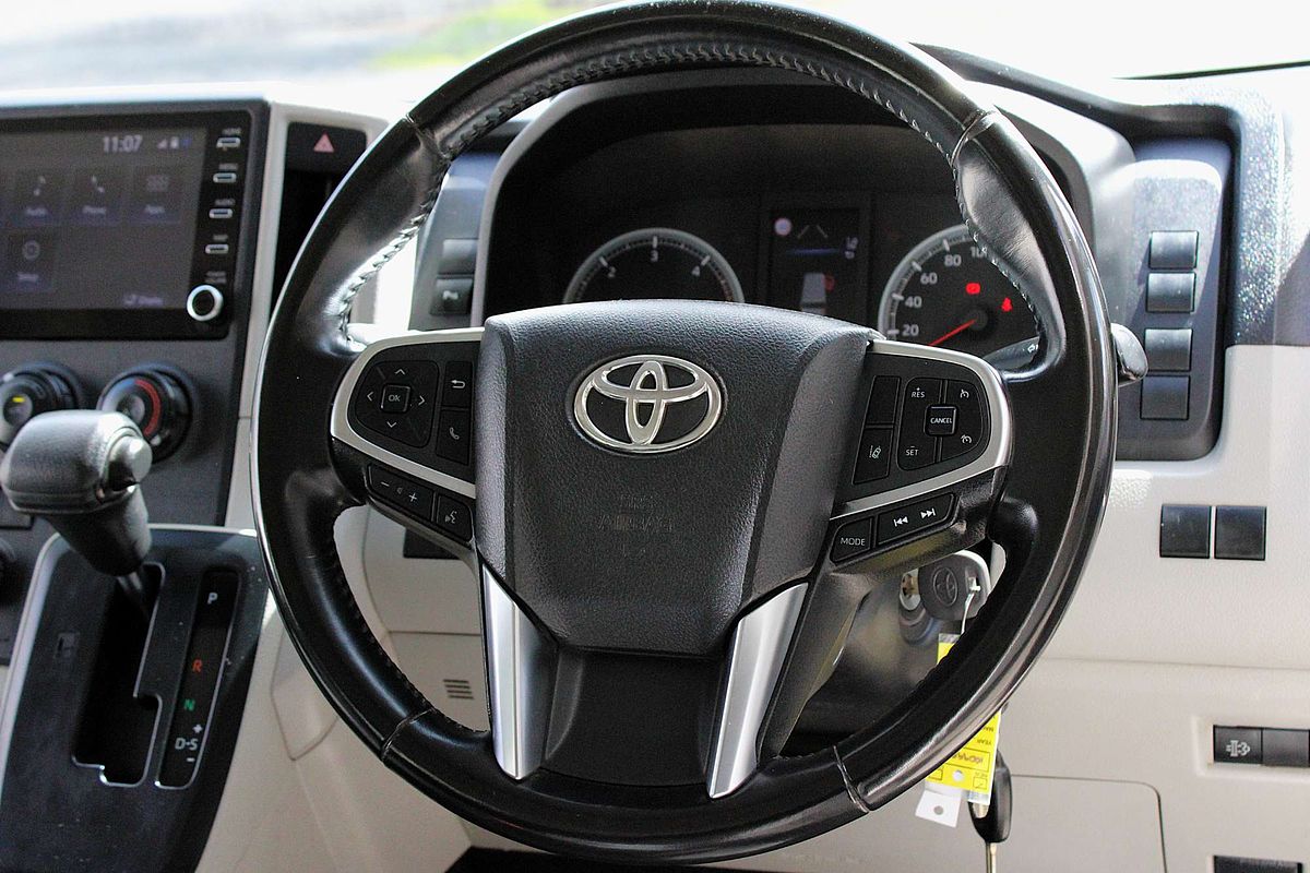 2021 Toyota Hiace Commuter GDH322R ELWB High Roof