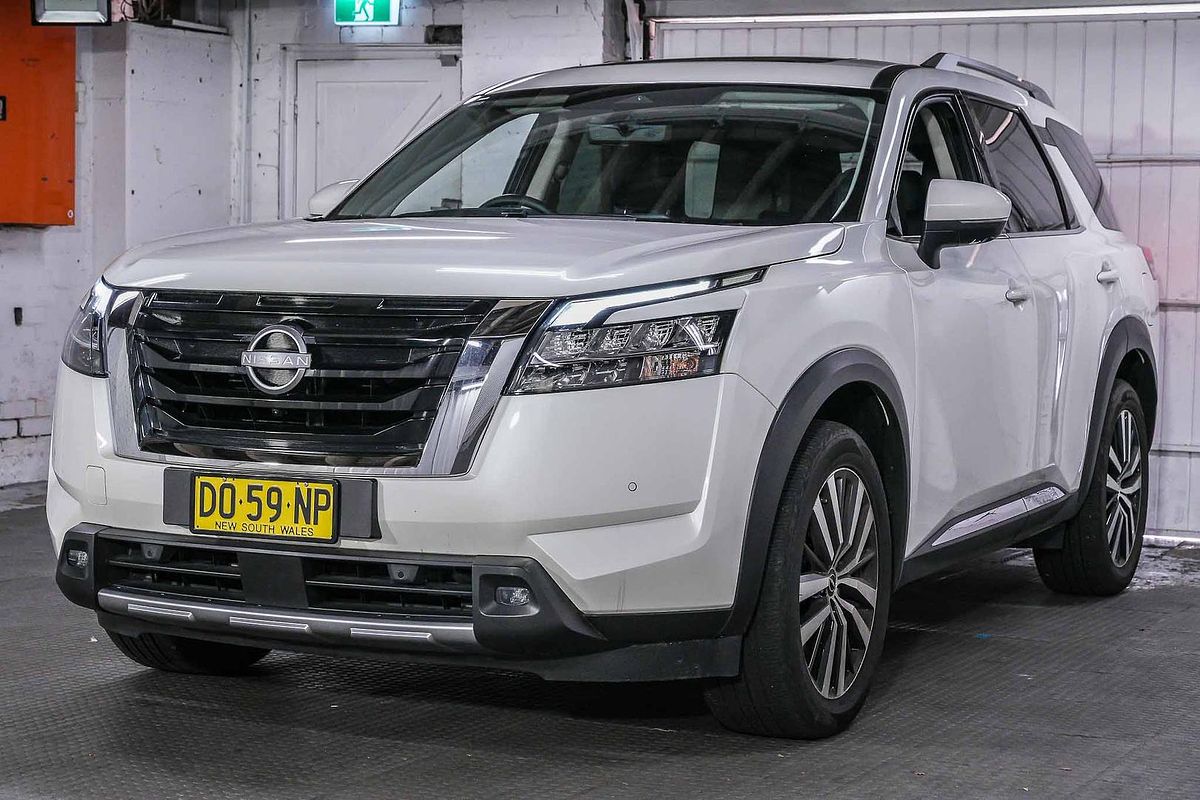 2023 Nissan Pathfinder Ti-L R53