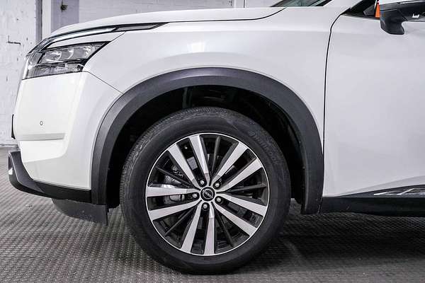 2023 Nissan Pathfinder Ti-L R53
