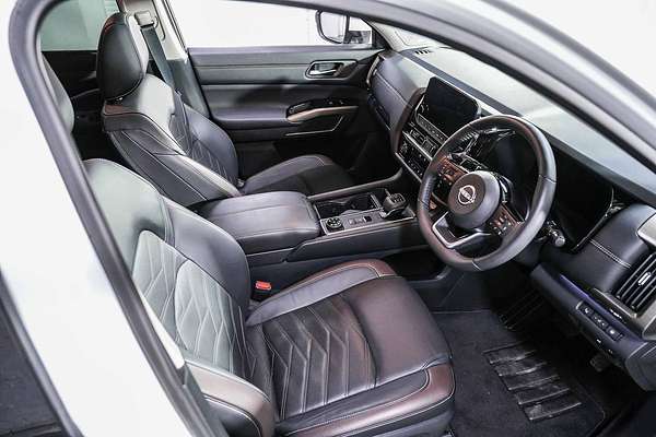 2023 Nissan Pathfinder Ti-L R53