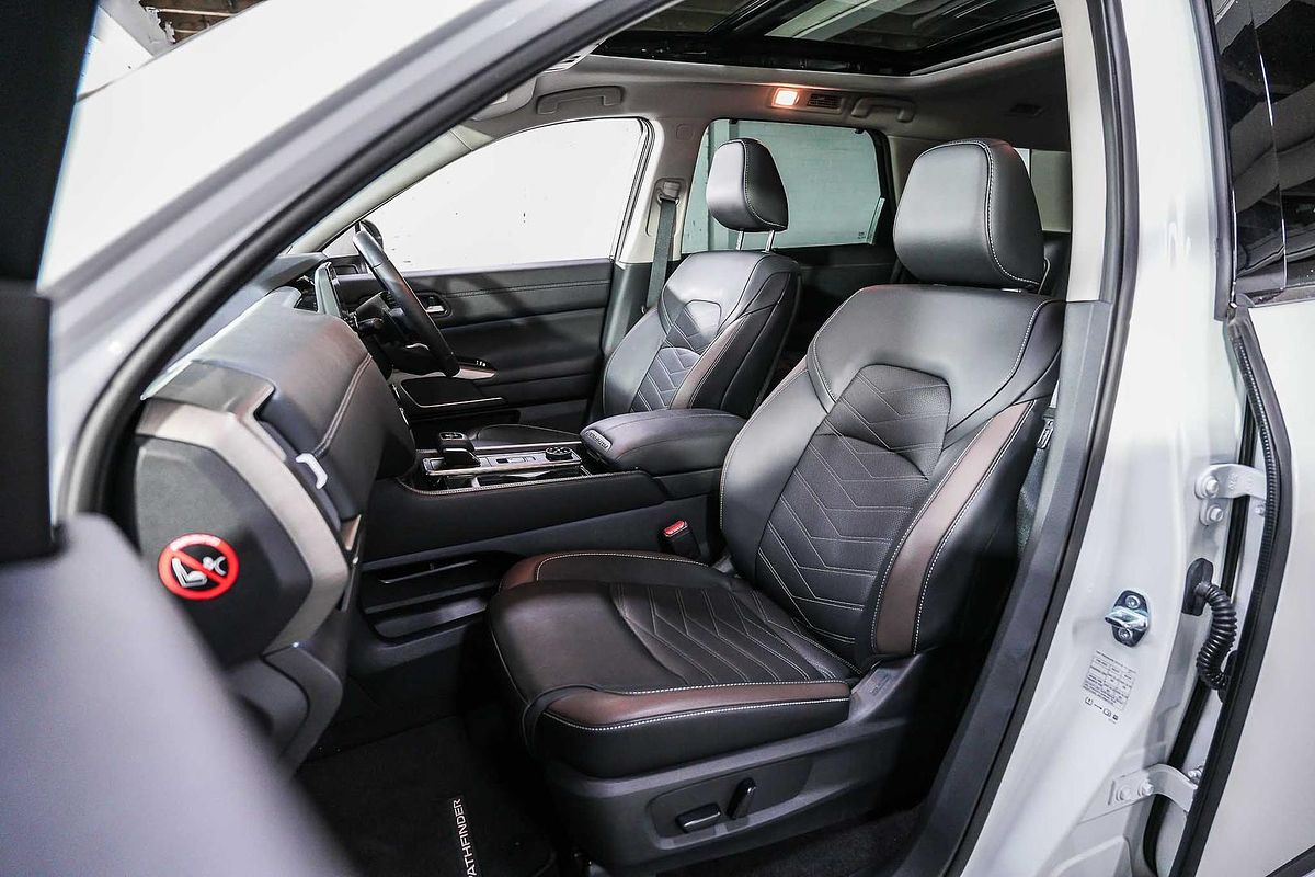 2023 Nissan Pathfinder Ti-L R53
