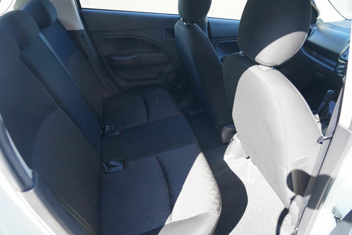 2021 Mitsubishi Mirage ES LB