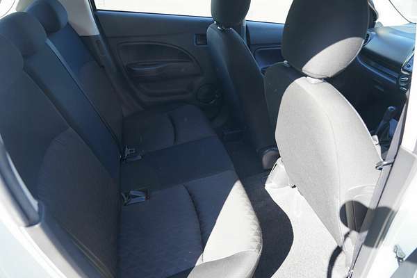 2021 Mitsubishi Mirage ES LB