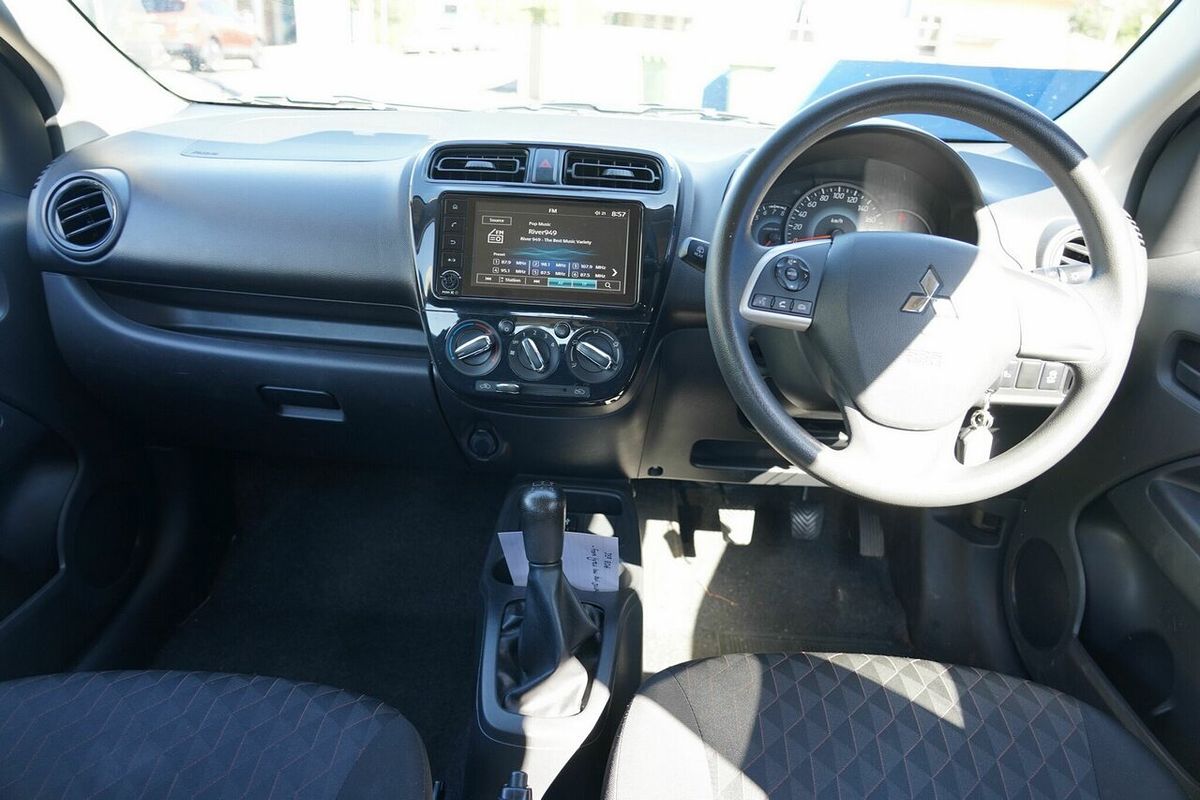 2021 Mitsubishi Mirage ES LB