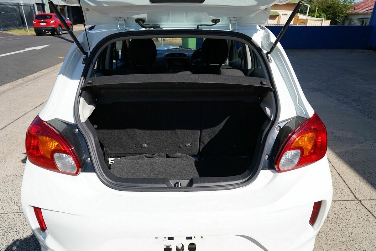 2021 Mitsubishi Mirage ES LB