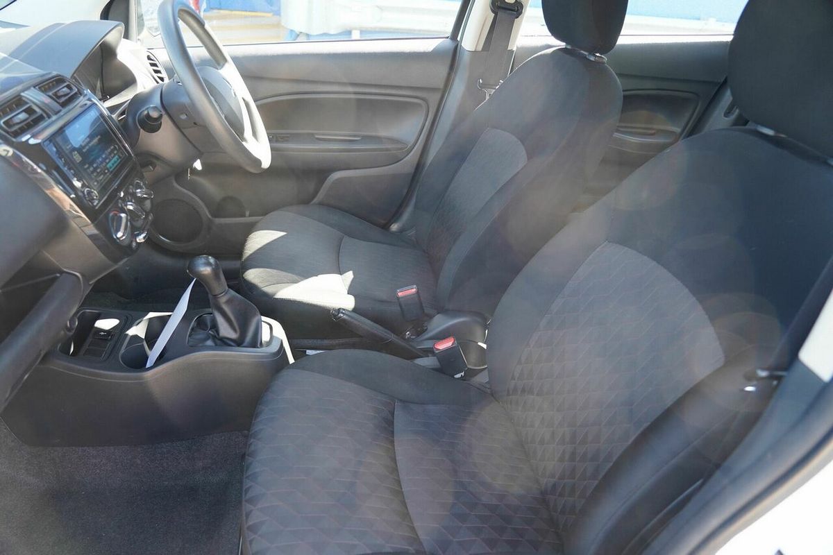 2021 Mitsubishi Mirage ES LB