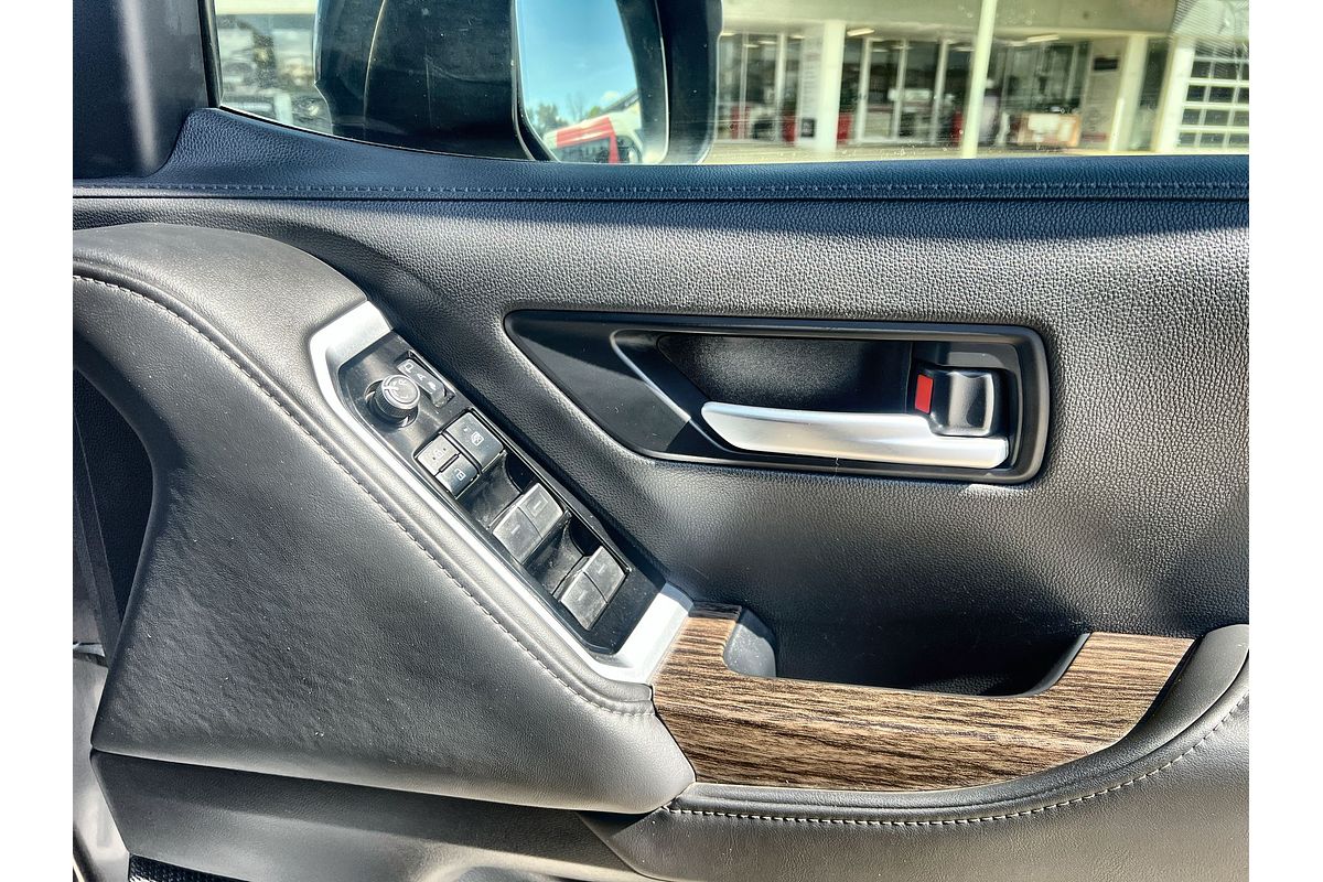 2023 Toyota Landcruiser VX FJA300R