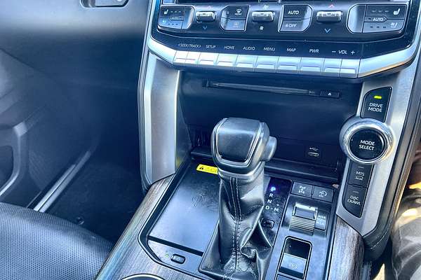 2023 Toyota Landcruiser VX FJA300R