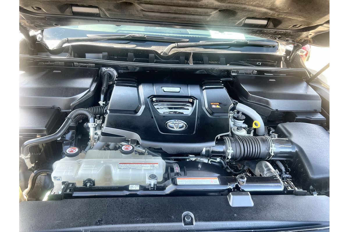 2023 Toyota Landcruiser VX FJA300R