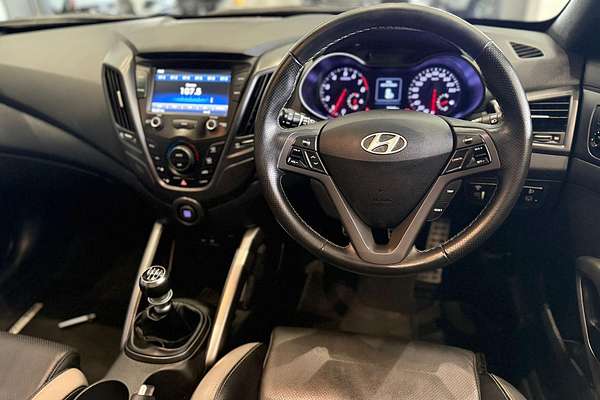 2017 Hyundai Veloster SR Turbo FS5 Series II