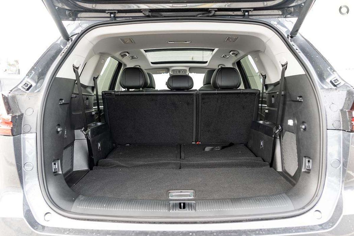 2025 MG QS Essence IS31