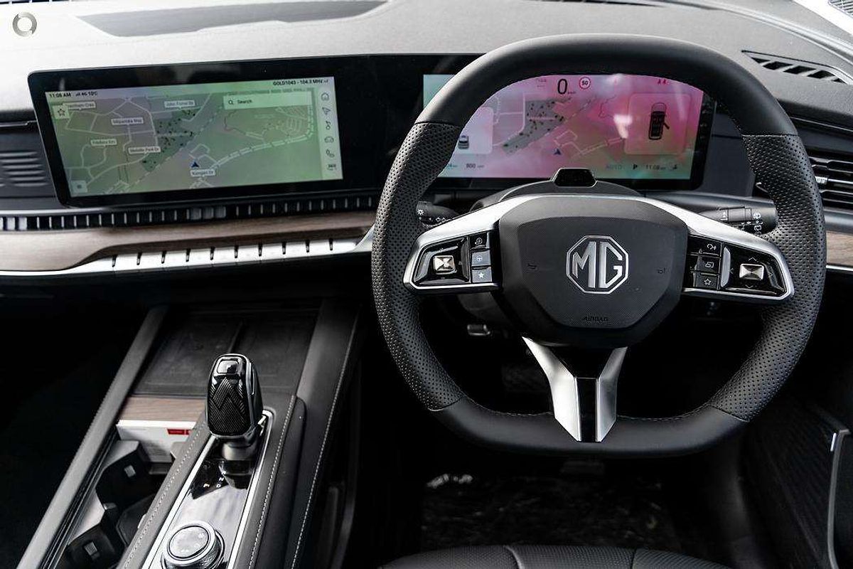 2025 MG QS Essence IS31