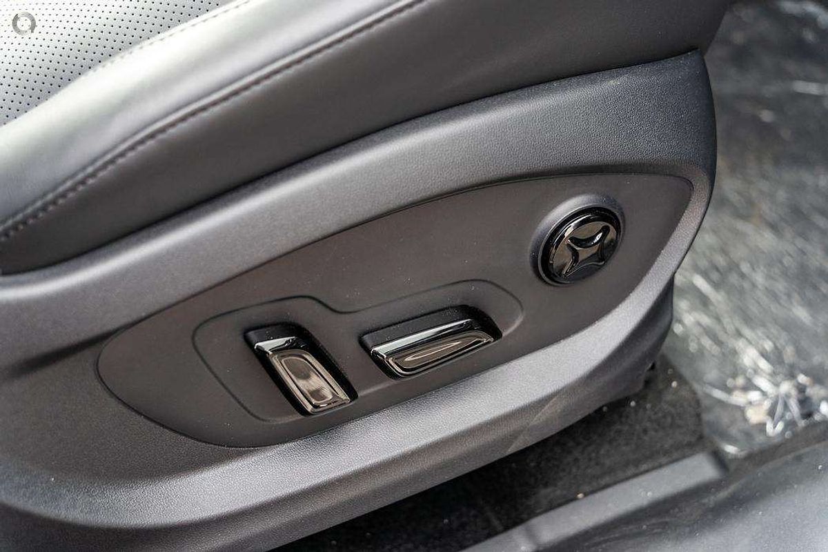 2025 MG QS Essence IS31