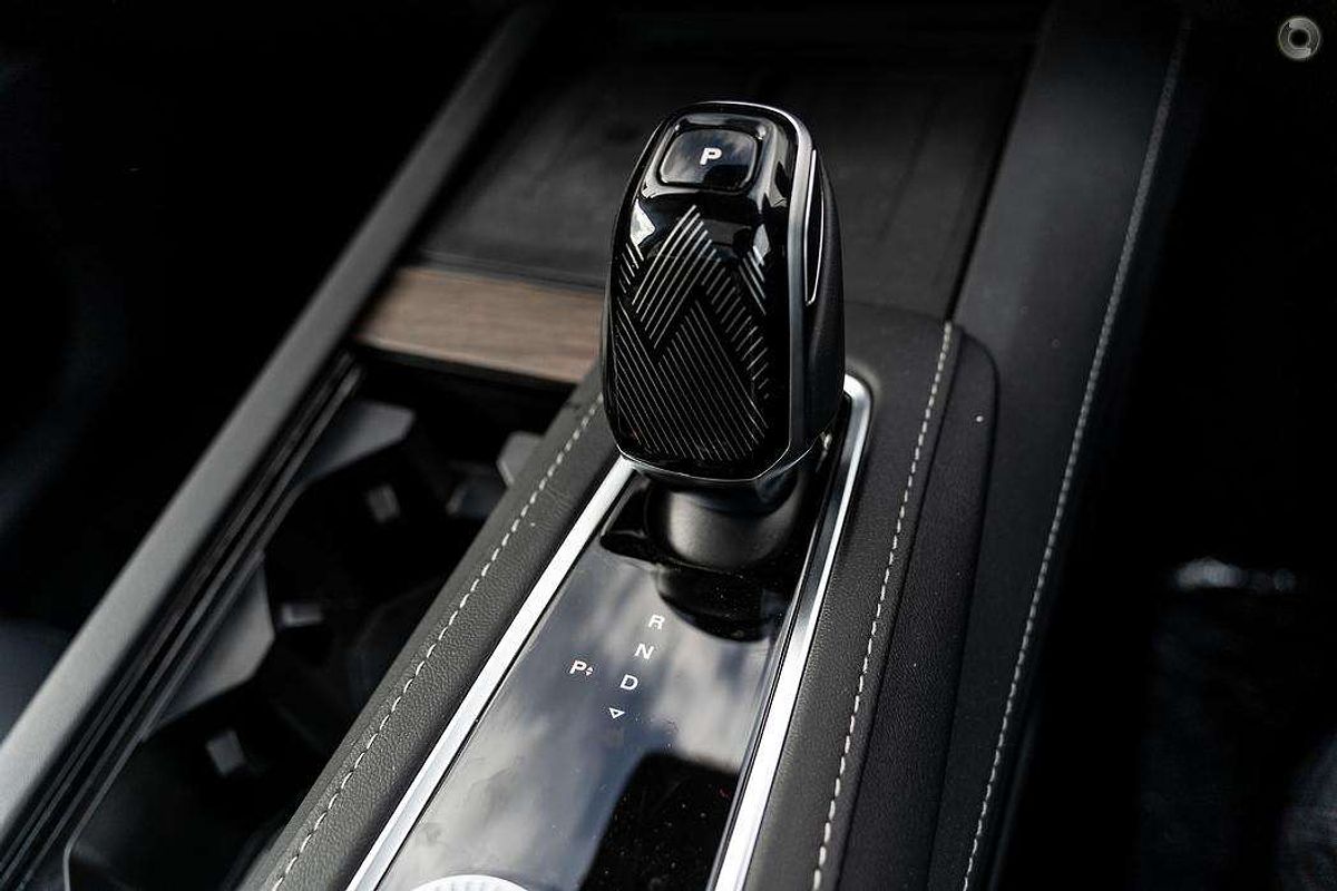 2025 MG QS Essence IS31