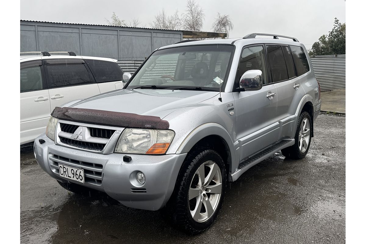 2005 Mitsubishi Pajero 4WD 3.8P EXCEED LWB