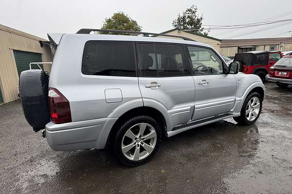 2005 Mitsubishi Pajero 4WD 3.8P EXCEED LWB