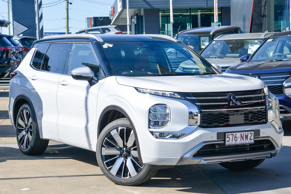 2025 Mitsubishi Outlander Exceed Tourer ZM