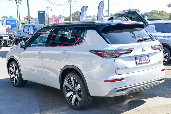 2025 Mitsubishi Outlander Exceed Tourer ZM