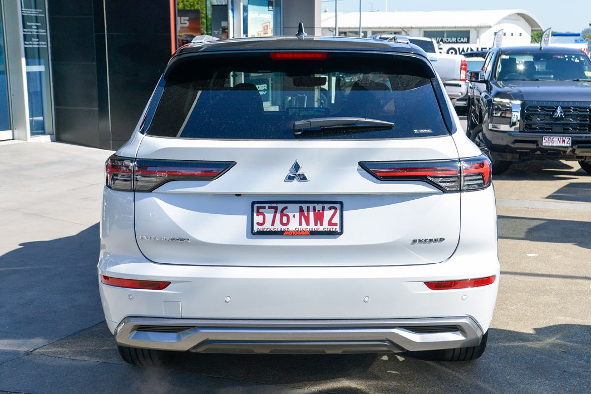 2025 Mitsubishi Outlander Exceed Tourer ZM