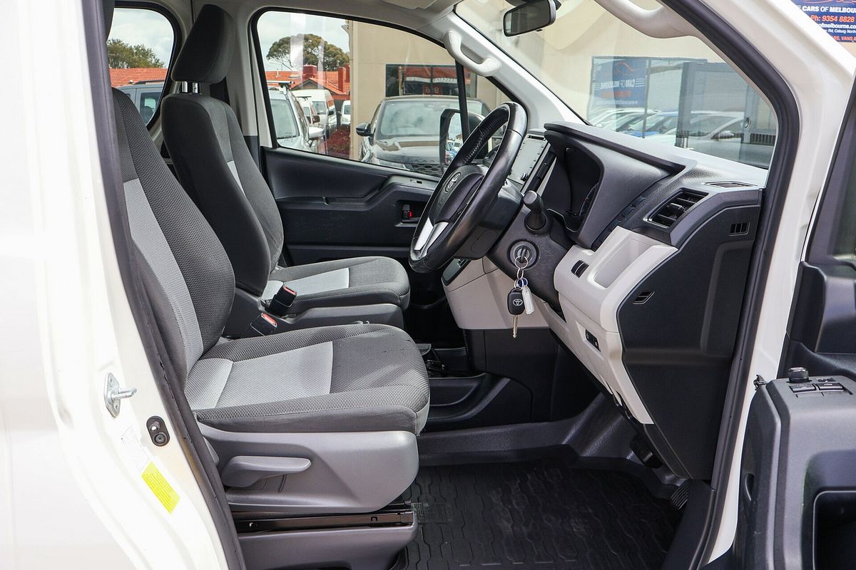 2019 Toyota Hiace Commuter GDH322R ELWB High Roof