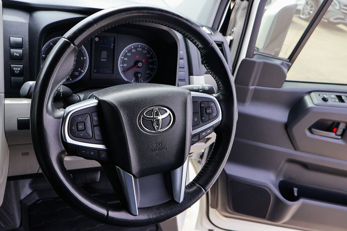 2019 Toyota Hiace Commuter GDH322R ELWB High Roof
