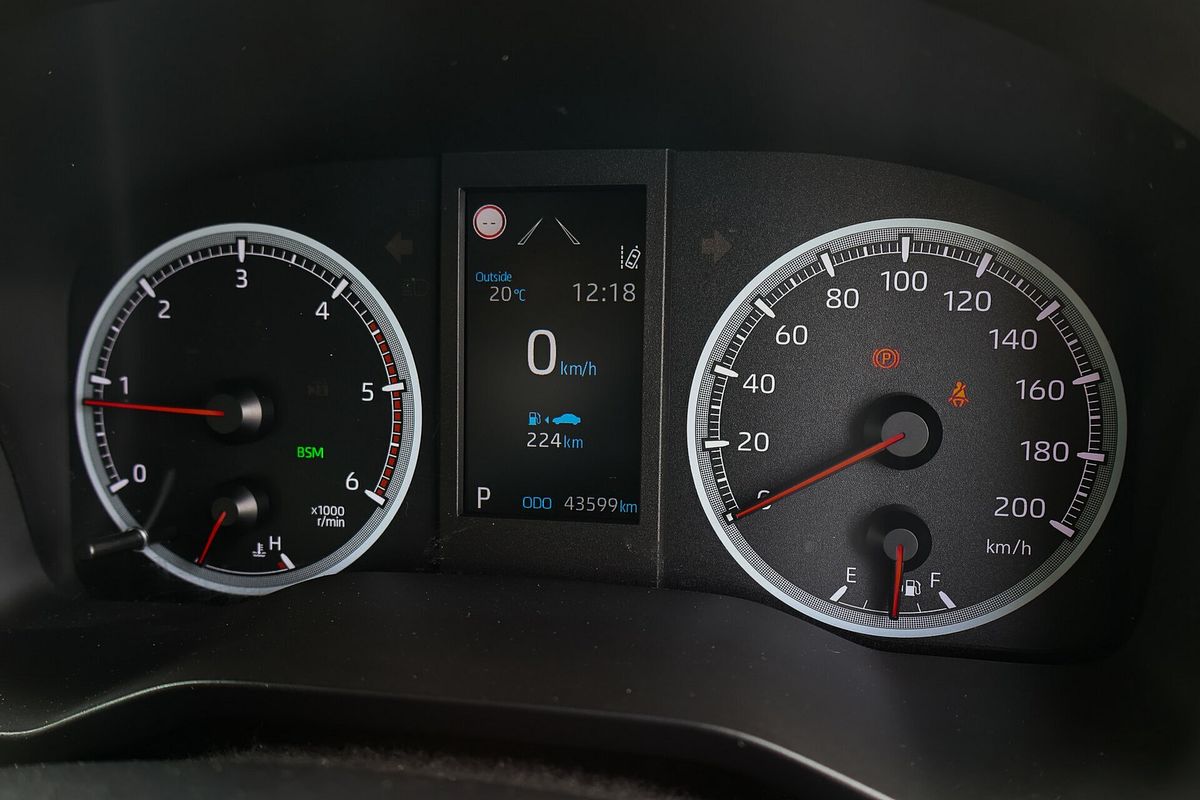 2019 Toyota Hiace Commuter GDH322R ELWB High Roof