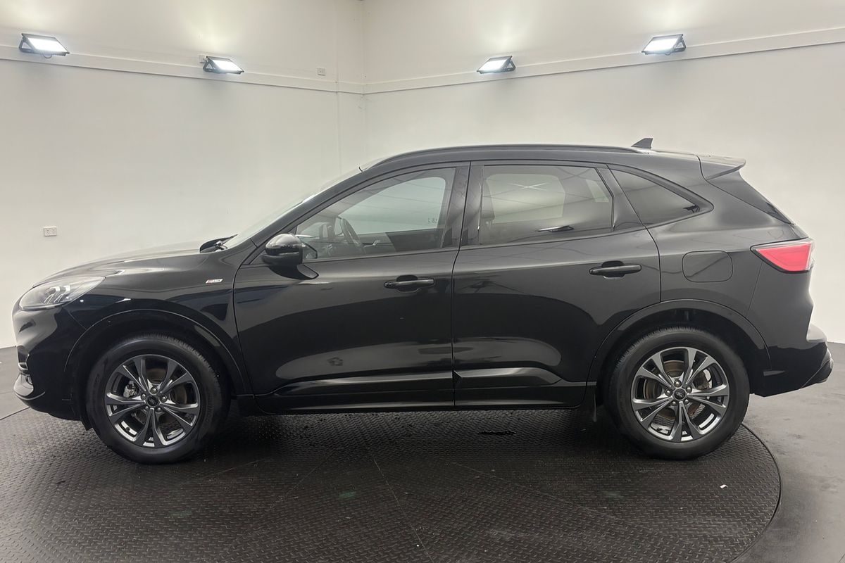 2022 Ford Escape ST-Line ZH