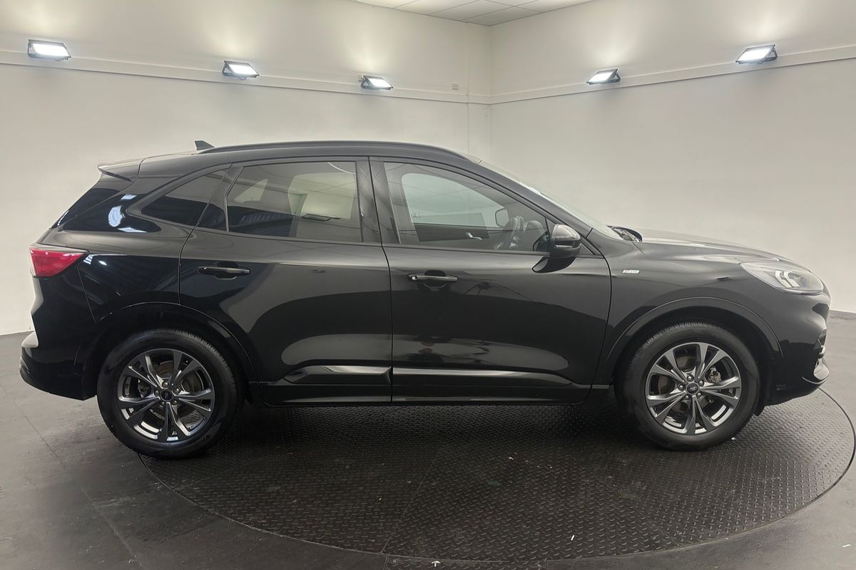 2022 Ford Escape ST-Line ZH