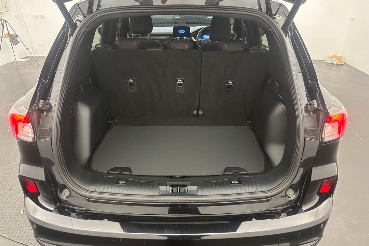 2022 Ford Escape ST-Line ZH