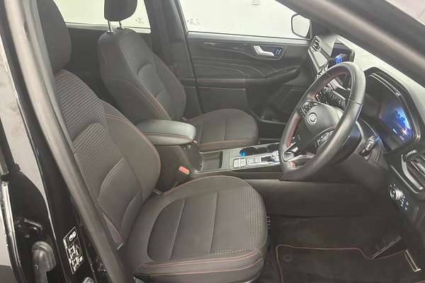 2022 Ford Escape ST-Line ZH