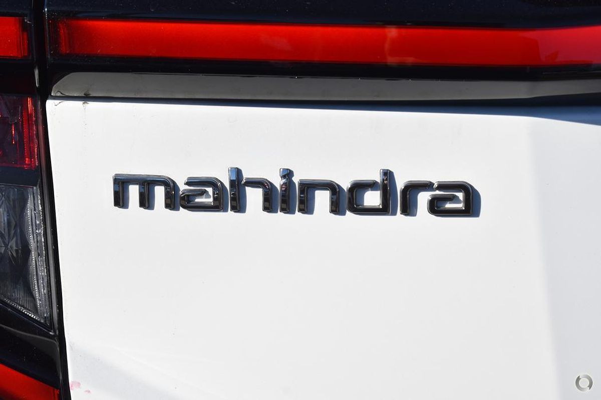 2025 Mahindra XUV3XO AX7L