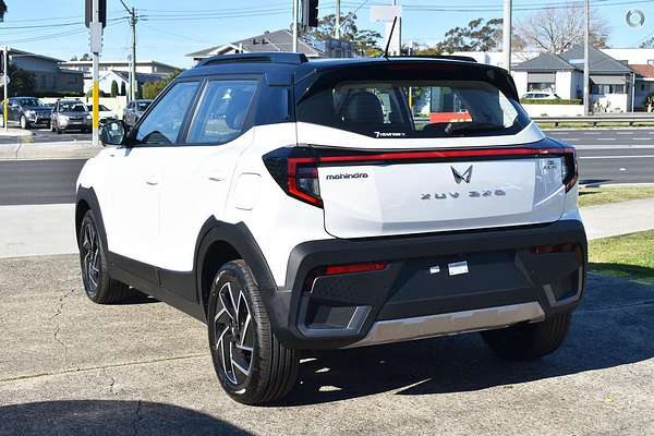 2025 Mahindra XUV3XO AX7L
